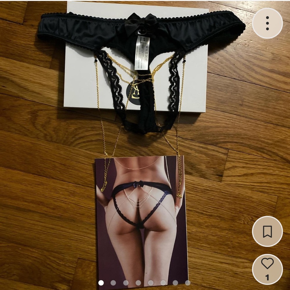 NIB ABSAINTE PARIS Black Bottoms with Gold Chain Detail & Swarovski Crystals